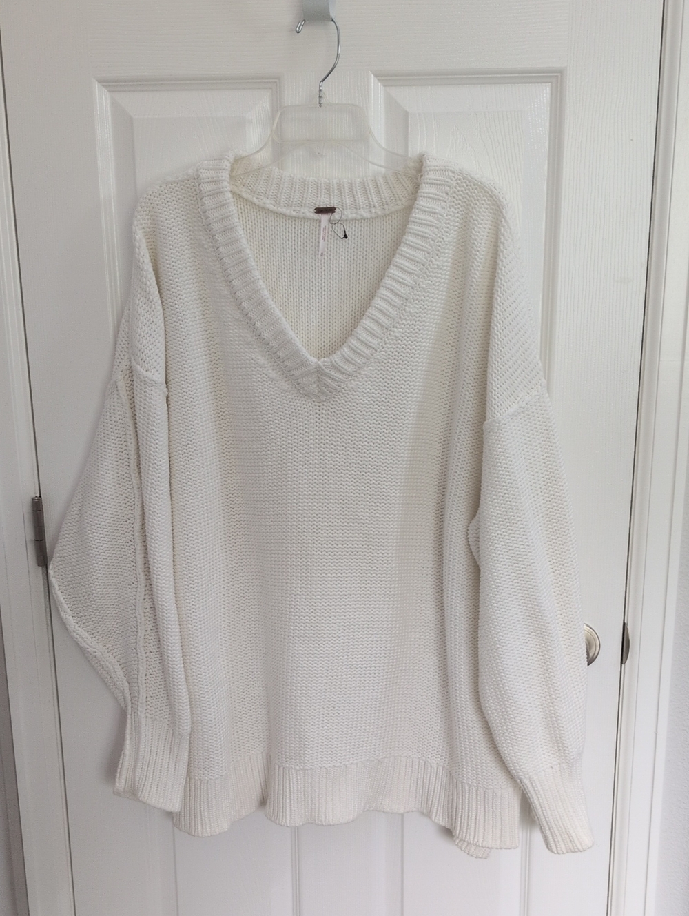 Free People Alli V Neck Sweater - Optic White - XL